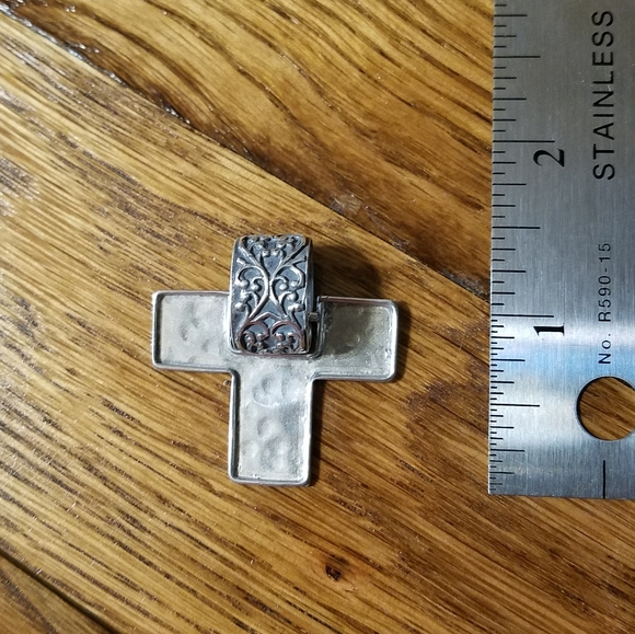 Silpada Sterling Silver Filagree Cross Pendant - Picture 4 of 6